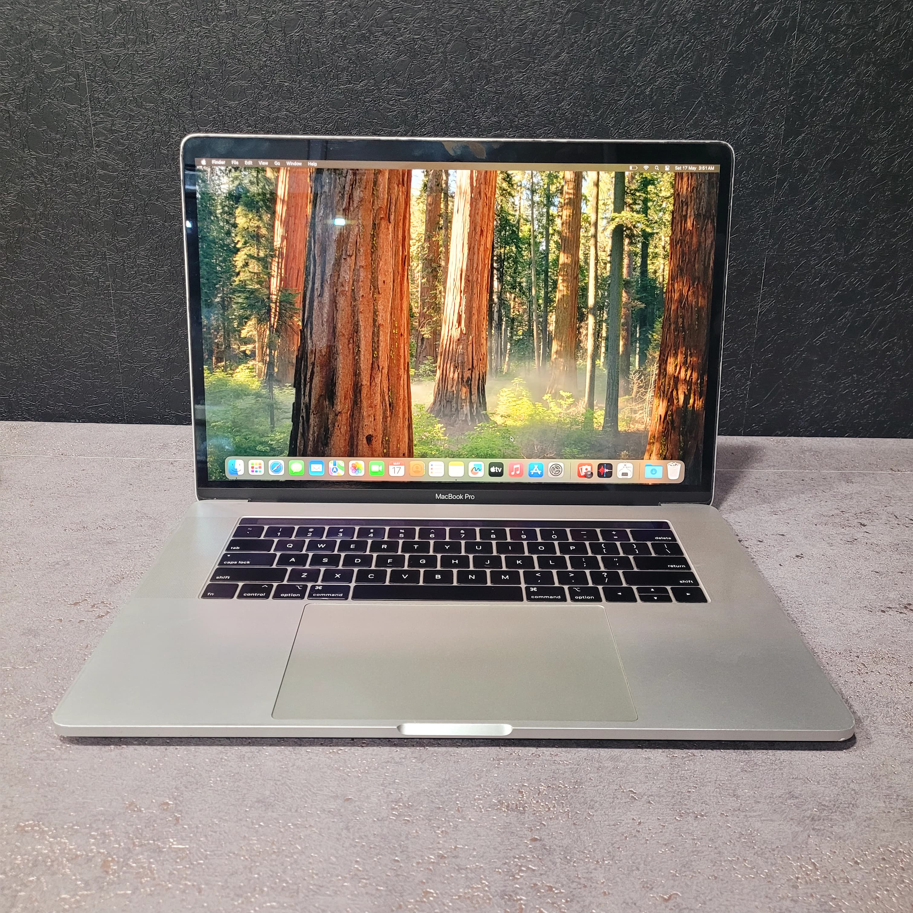 MacBook本体 MacBook Pro 15-inch Early 2019 MacBook Pro (15-inch, 2019) - Technical Specifications - Apple