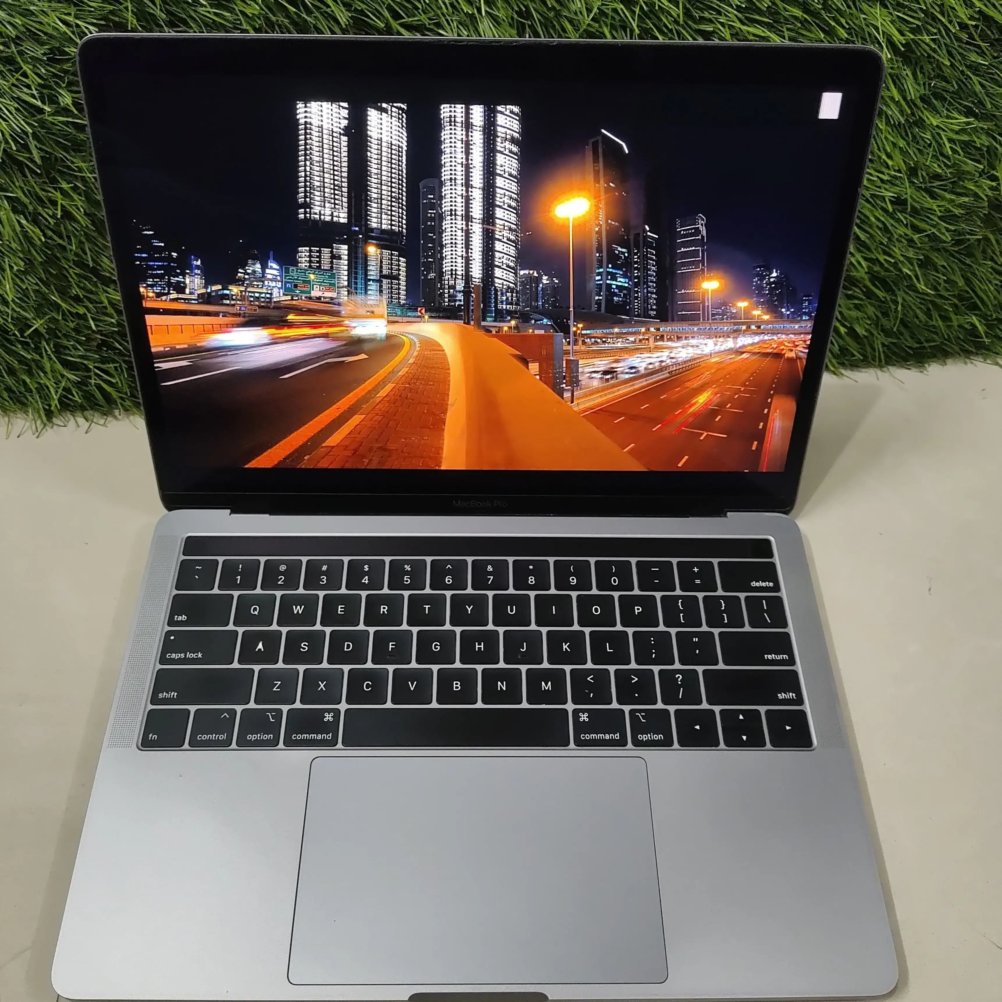 Apple MacBook Pro A1989 I5 13.3