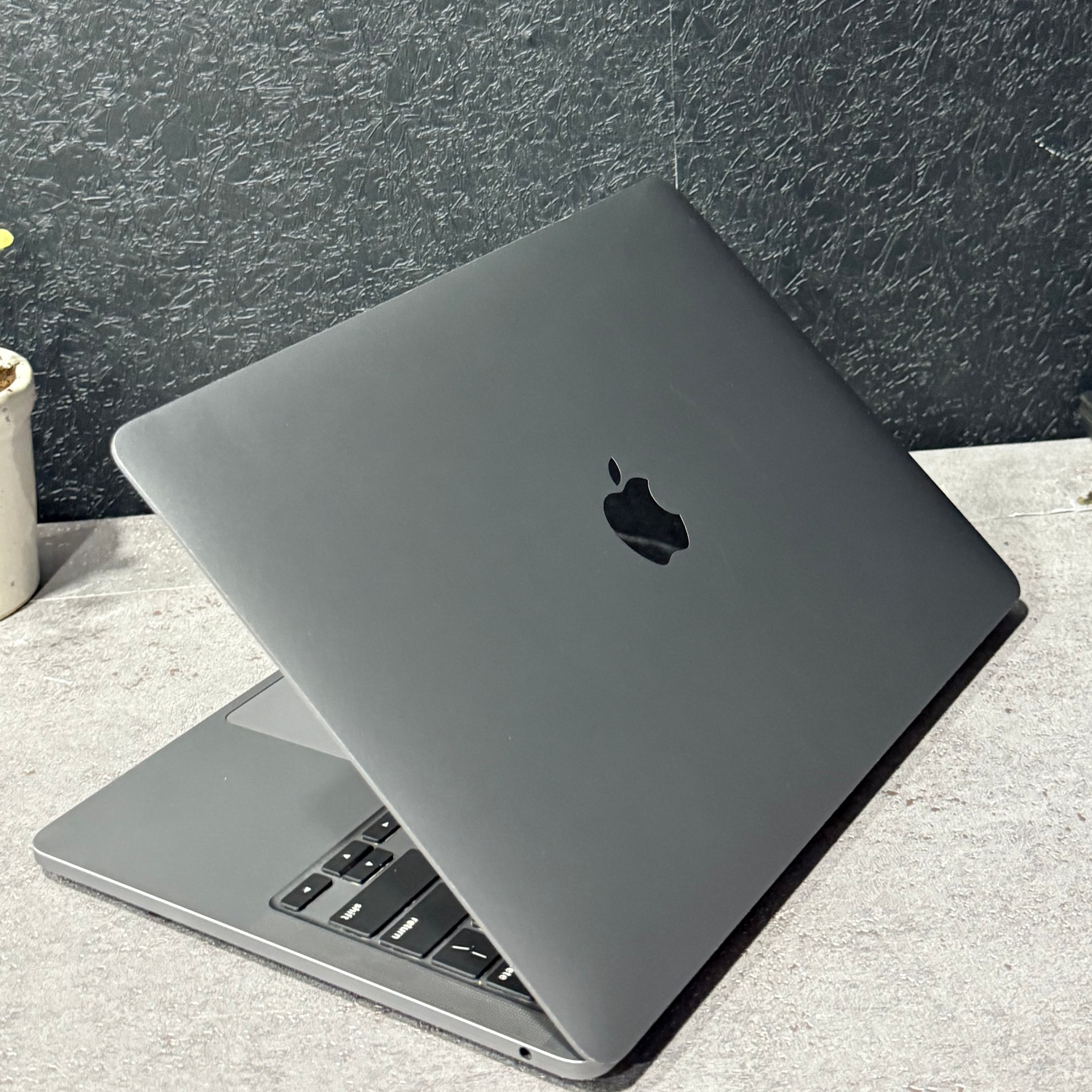 Apple refurbished MacBook