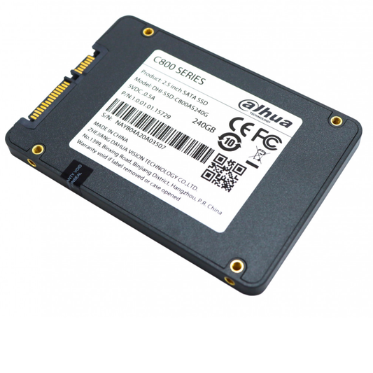  Dahua solid-state drive with label on a white background