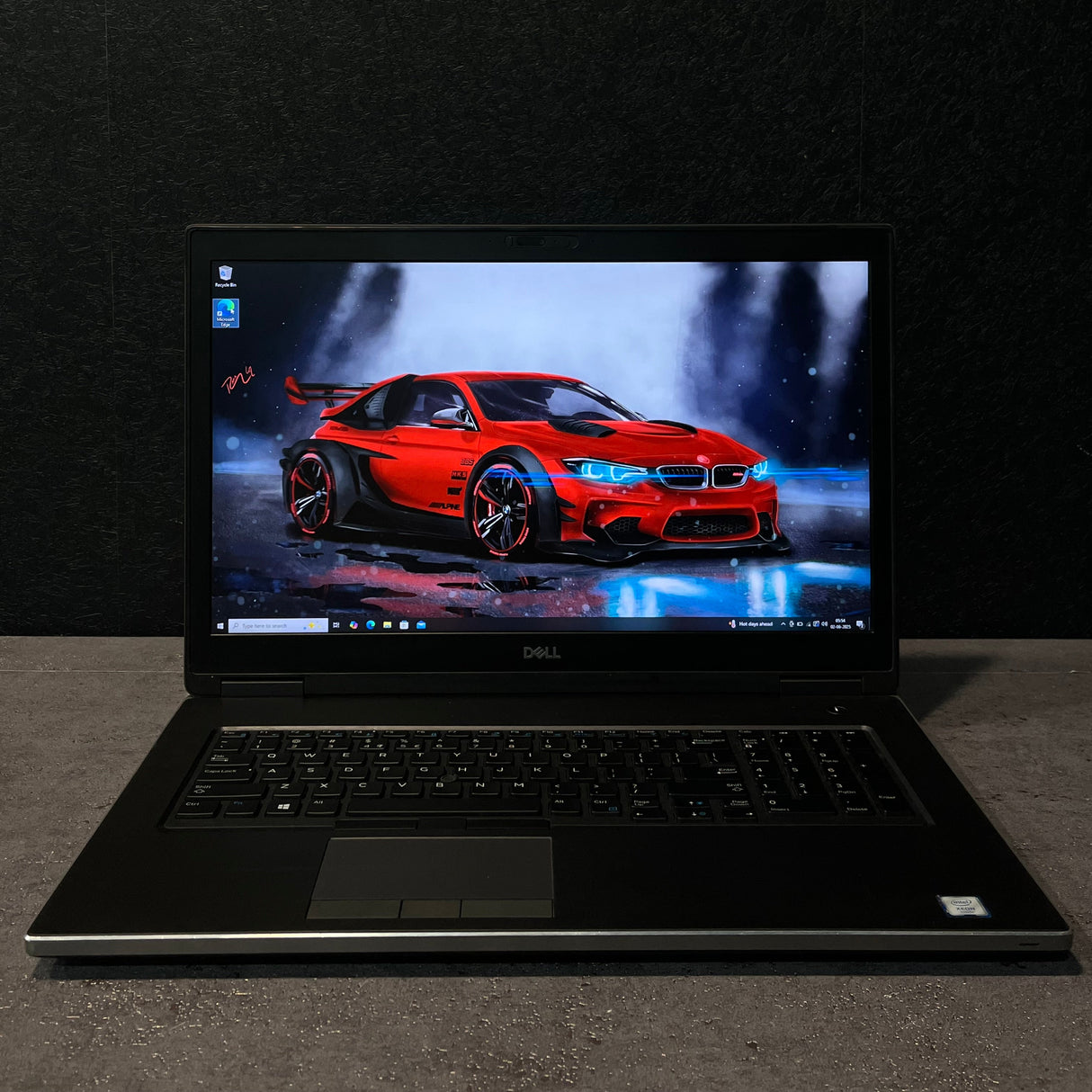 Dell Precision 7740 17.3 Inches Display ,Intel Xeon E-2276M CPU @ 2.80Ghz ,AMD Radeon Pro WX 3200 Graphics(Refurbished)