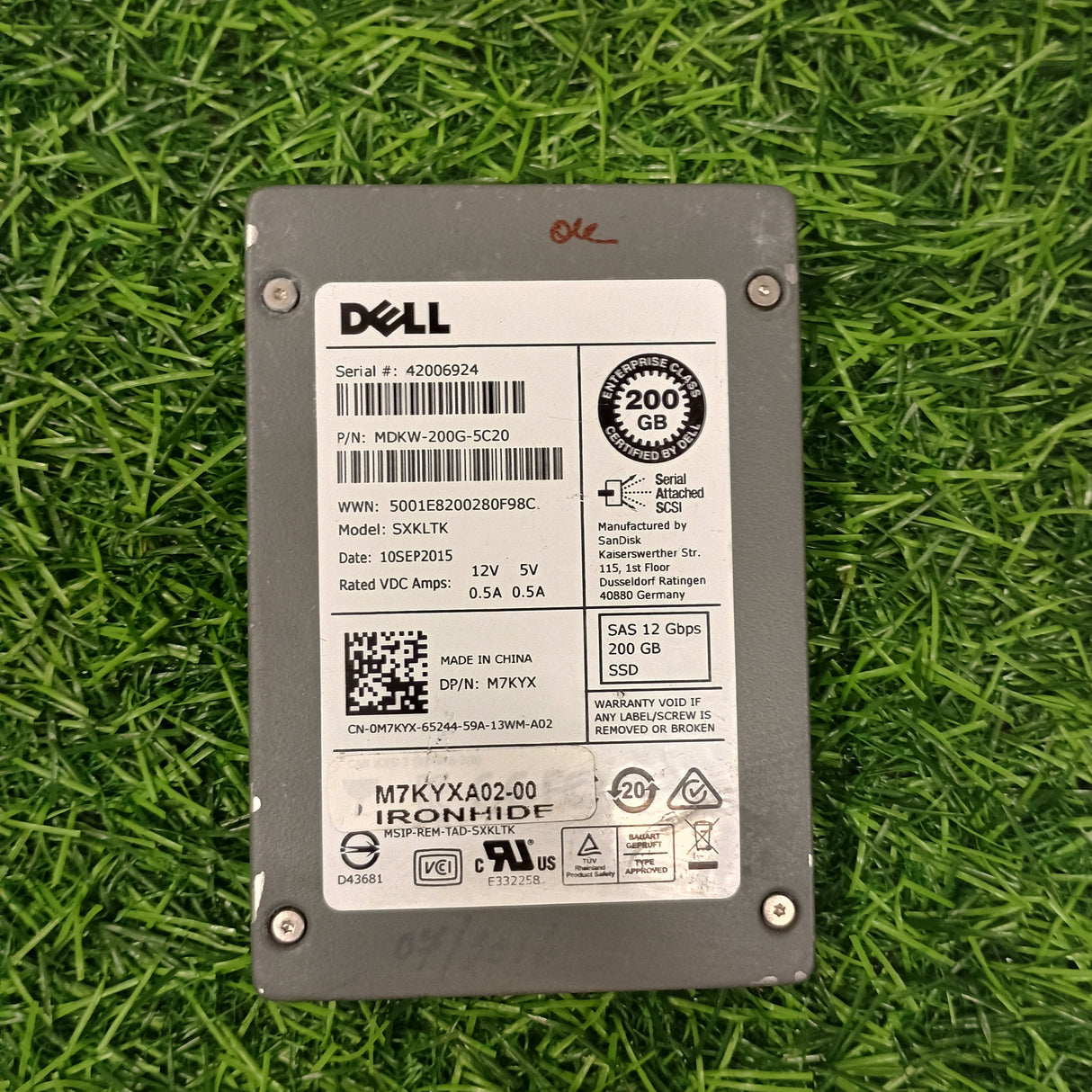 Dell MDKW-200G-5C20 - 200GB SAS 12Gbps 2.5" SSD (Refurbished)